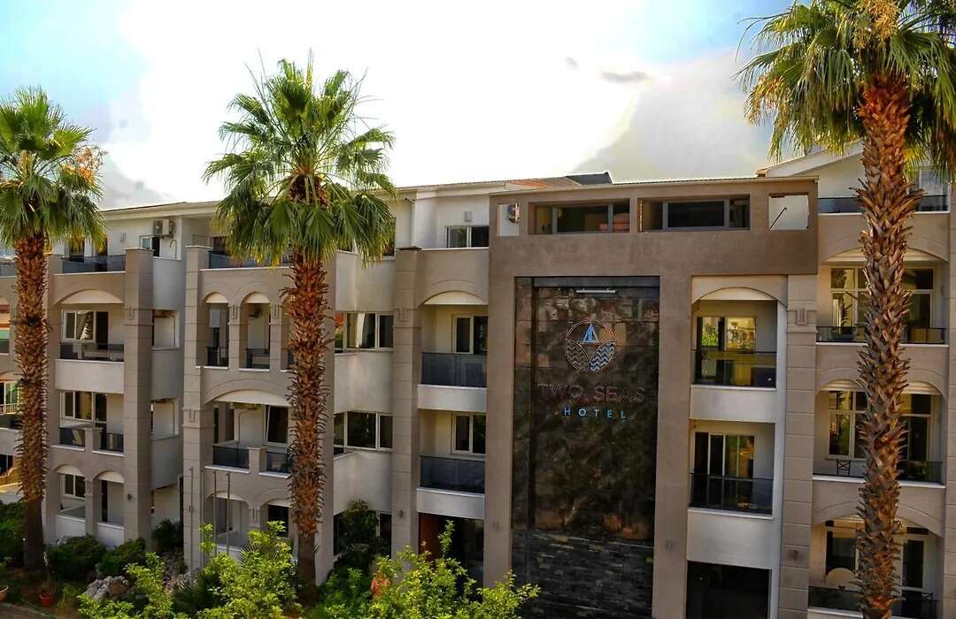 Turizm Cenneti Marmaris’te Denize Sıfır Two Seas Hotel İcradan 180 Milyon TL’den Satışa Çıkarıldı 4